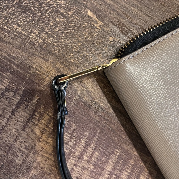 Marc Jacobs wristlet - Picture 5 of 5